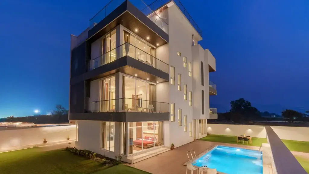 hero-house-wide-1